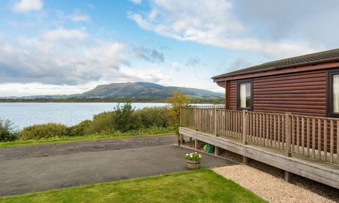 Kinross Other | 73 m² Accommodation ∙ 2 bedrooms ∙ 4 guests