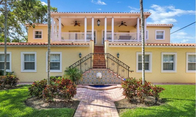 Pineapple Grove Arts District Apartment | 74 m² Apartment ∙ 1 bedroom ∙ 2 guests