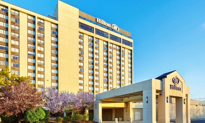 Hasbrouck Heights Hotel | 74 m² Hotel ∙ 127 guests