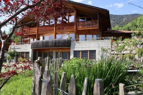 Hohfluh Apartment | 75 m² Apartment ∙ 2 bedrooms ∙ 5 guests