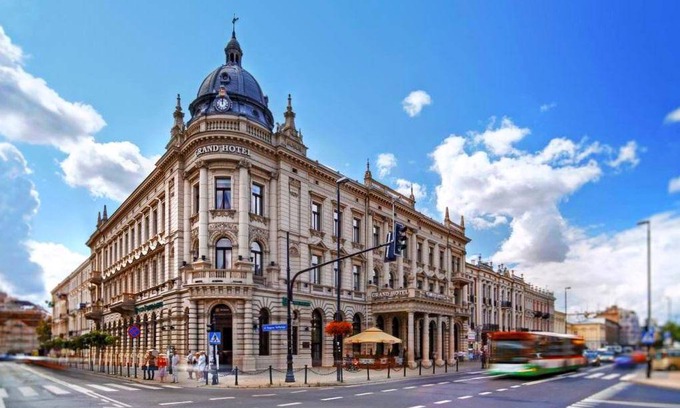 Srodmiescie Hotel | 75 m² Hotel ∙ 127 guests