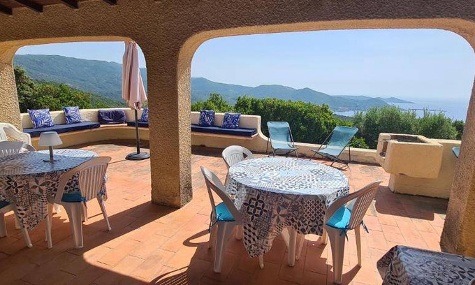 Pietrosella House | 75 m² House ∙ 3 bedrooms ∙ 6 guests