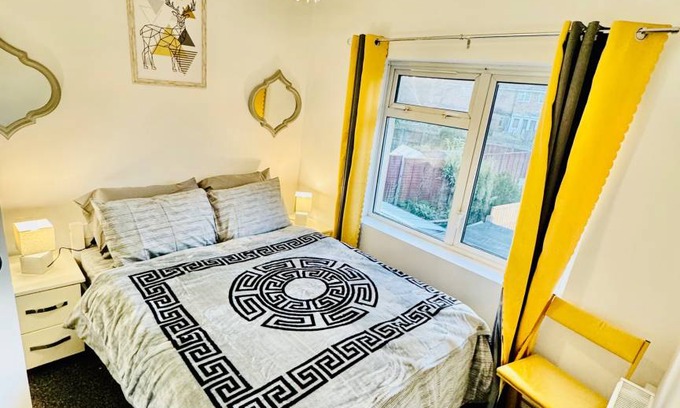 Kidderminster House | 75 m² House ∙ 3 bedrooms ∙ 6 guests
