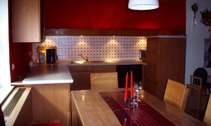 Riglasreuth Apartment | 75qm-große Ferienwohnung mit Terrasse, Liegewiese und Spielmöglichkeiten für Kinder