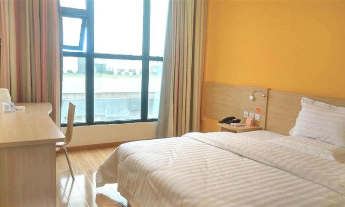 Nanchong Hotel | 7Days Inn Langzhong Seven Mile Avenue