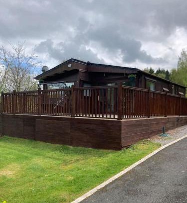 Builth Wells Apartment | 7F Cwtch Cymru Lodge, Caer Beris Holiday Park - no commercial vehicles permitted on site