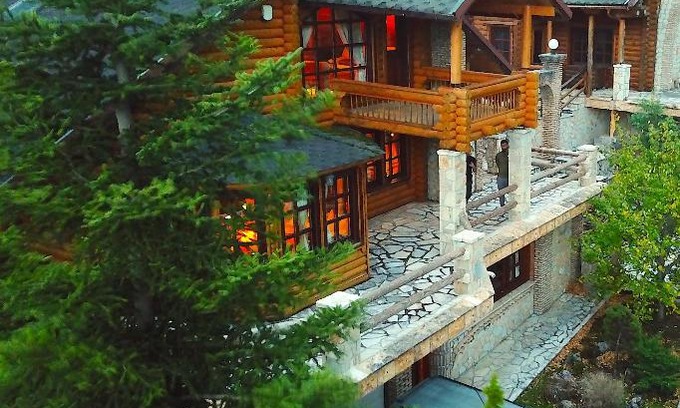 Eptalofos Ski Chalet | 7Hills Finnish Luxury Chalet by Ski Alure