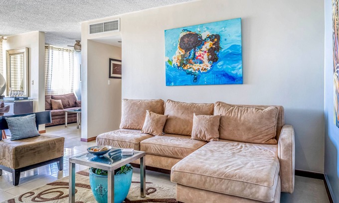 Barrio Santa Lucia Apartment | 7th-floor apt near the beach with outdoor pool, elevator, balcony, washer/dryer