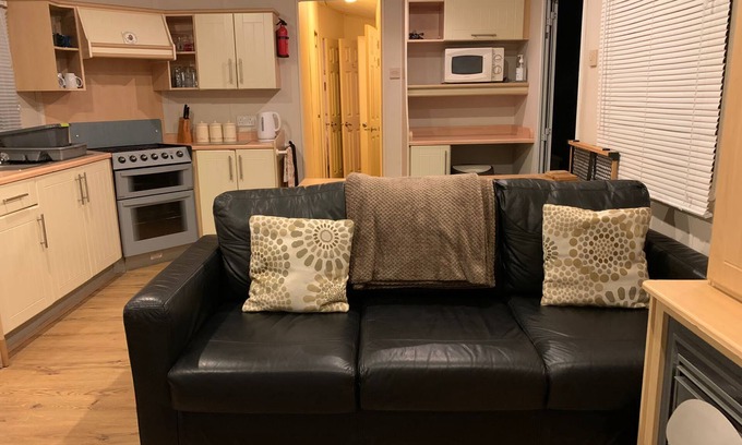 Clacton-on-Sea House | 8 berth caravan on highfield grange