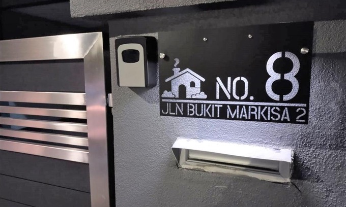 Seremban House | 8 Bukit Markisa nearby CMH 10Pax
