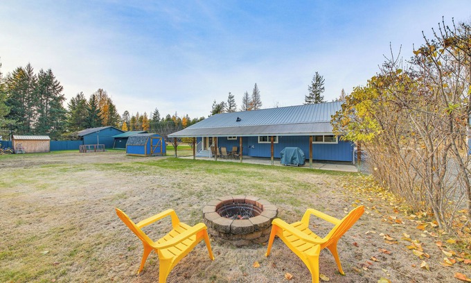 Moyie Springs House | 8 Mi to Bonners Ferry: Quiet Getaway w/Patio