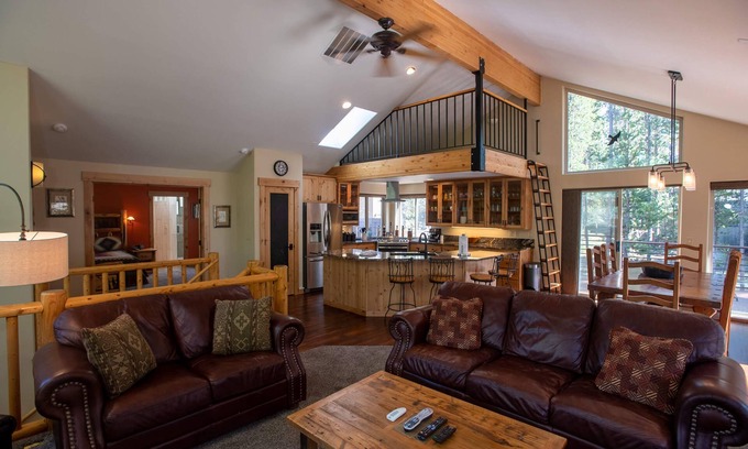 Deer Park House | 8 Mt Rose | 3 BR/2.5 BA, Sleeps 8