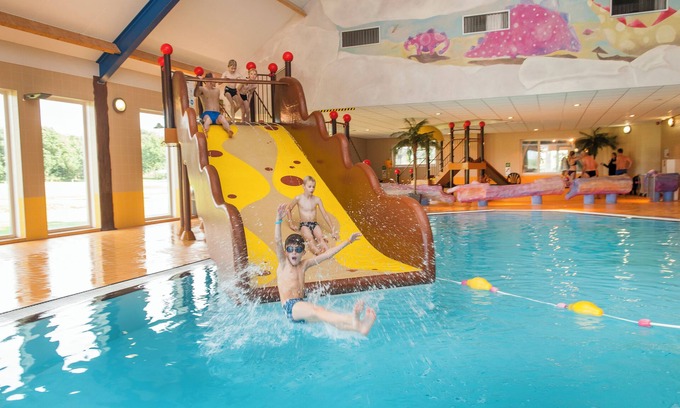 Witteveen House | 8-person bungalow in the holiday park Landal Orveltermarke