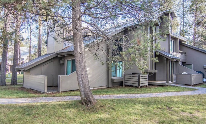 Tennis Village Condo | 8 Tennis Village | 2 BR/2 BA, Sleeps 8