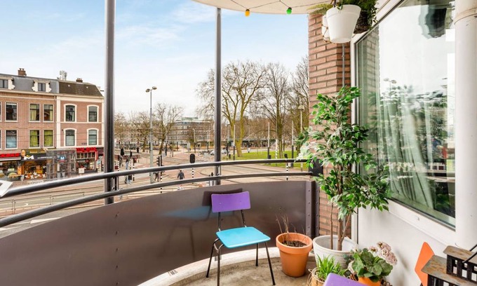 De Weteringschans Apartment | 80 m² Apartment ∙ 2 bedrooms ∙ 3 guests
