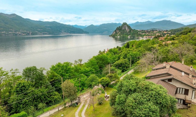 Castelveccana Apartment | 80 m² Apartment ∙ 1 bedroom ∙ 4 guests