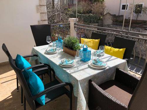 Vranjic Apartment | 80 m² Apartment ∙ 2 bedrooms ∙ 4 guests