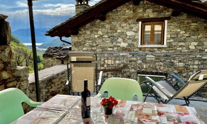 Verceia Apartment | 80 m² Apartment ∙ 3 guests