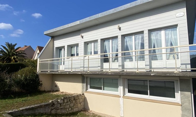 Hermanville-sur-Mer House | 80 m² House ∙ 2 bedrooms ∙ 4 guests