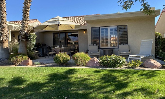 Palm Desert Condo | 80+ TEN STAR REVIEWS!