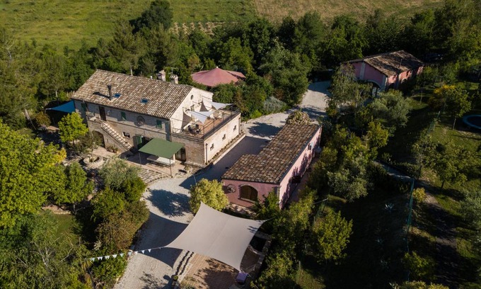 Ponzano di Fermo Villa | 800 m² Villa ∙ 13 bedrooms ∙ 29 guests