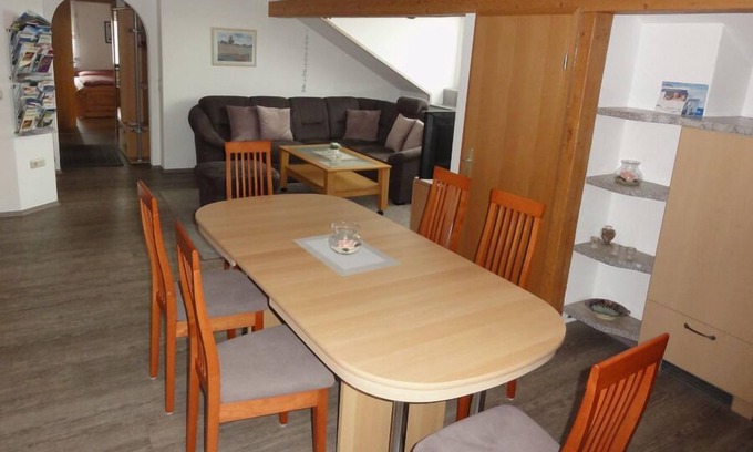 Glott Apartment | 80qm Familienferienwohnung für bis zu 6 Personen mit 3 Schlafzimmern inkl. Kinderreisebett