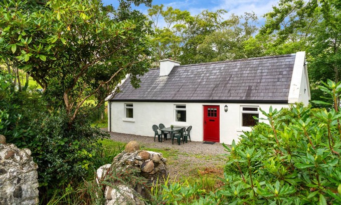 Connacht Cottage | 85 m² Cabin ∙ 2 bedrooms ∙ 4 guests