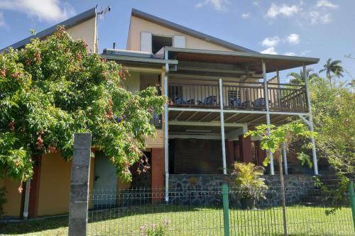 Sainte-Rose House | 85 m² House ∙ 2 bedrooms ∙ 4 guests