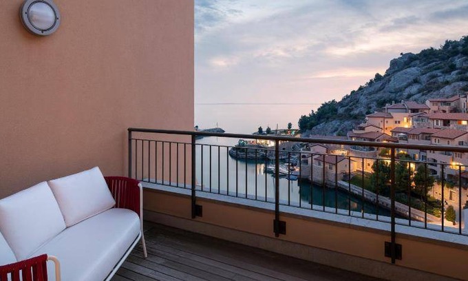 Portopiccolo Apartment | 87 m² Apartment ∙ 2 bedrooms ∙ 4 guests