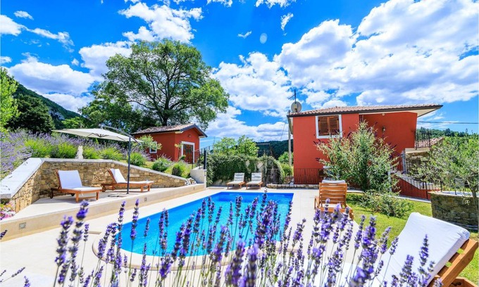Grabri House | 87 m² House ∙ 2 bedrooms ∙ 6 guests