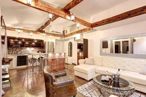 Saint-Merri Apartment | 88 m² Apartment ∙ 2 bedrooms ∙ 8 guests