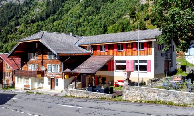 Gadmen Apartment | 90 m² Apartment ∙ 6 bedrooms ∙ 12 guests