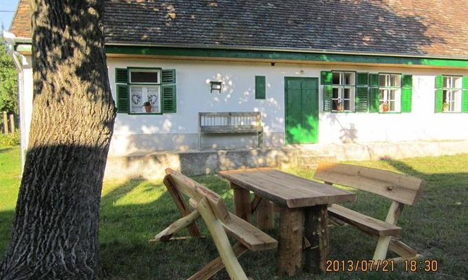 Erdosmecske Bed & Breakfast | 90 m² Bed and breakfast ∙ 2 bedrooms ∙ 7 guests