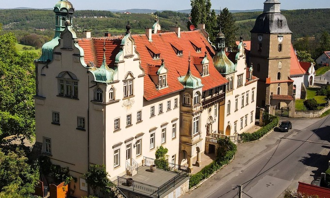 Dohma Apartment | 90qm Luxus Apartment im Schloss Cotta