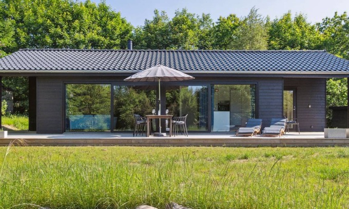 Smidstrup Strand House | 93 m² House ∙ 1 bedroom ∙ 6 guests