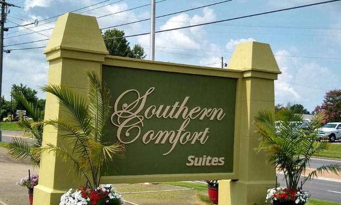 Mayfield Hotel | 93 m² Motel ∙ 2 bedrooms ∙ 6 guests