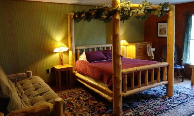 Inlet Resort | 93 m² Resort ∙ 2 bedrooms ∙ 10 guests