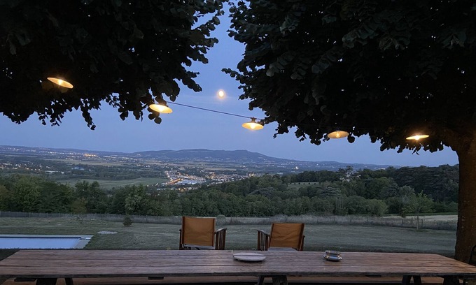 Les Echets House | A 7 mn de L'autoroute, 25 mn de Lyon, Maison Campagne, Avec vue Magnifique
