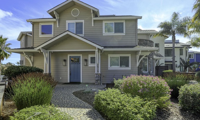 Avila Beach House | A Beach Dreamer's Retreat in downtown Avila Beach with Ocean Views