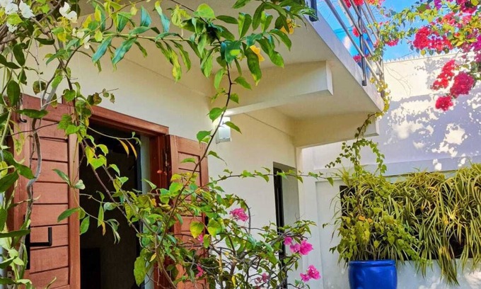 Madirokely Villa | A beautiful modern residence 10 minutes from one of Nosy-Be's most beautiful beaches.