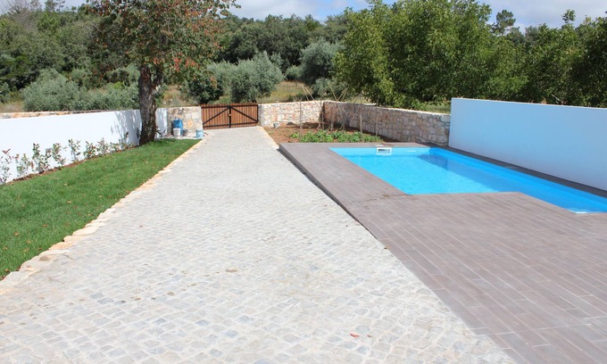 Ansiao House | A beautiful stone house in a quiet and peaceful location.