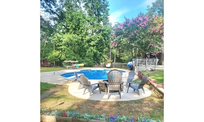 Jonesboro House | A calm, relaxing, Oasis @Lake Spivey