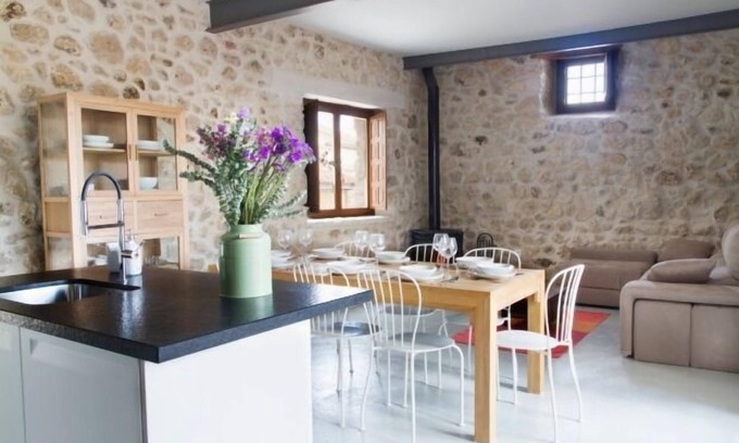 Aldeasona Cottage | A Casa de Laura for 10 people