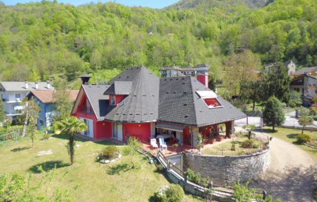 Cuzzego Bed & Breakfast | A casa di Lara