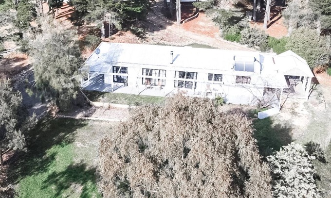 Bywong Cottage | A charming cottage amongst a pine forest close to Canberra