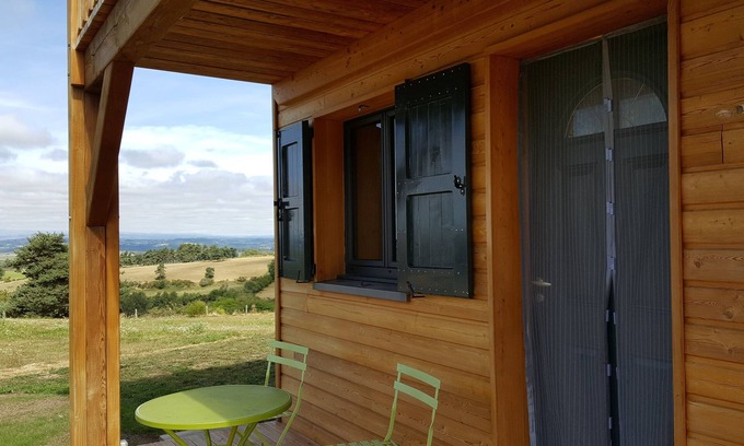 Albaret-le-Comtal Ski Chalet | A COUNTRY CHALET