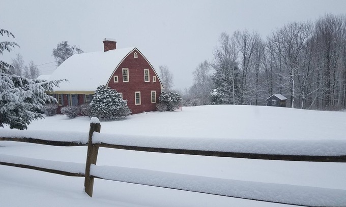 Pownal House | A cozy home nestled in the Green Mountains of Vermont!