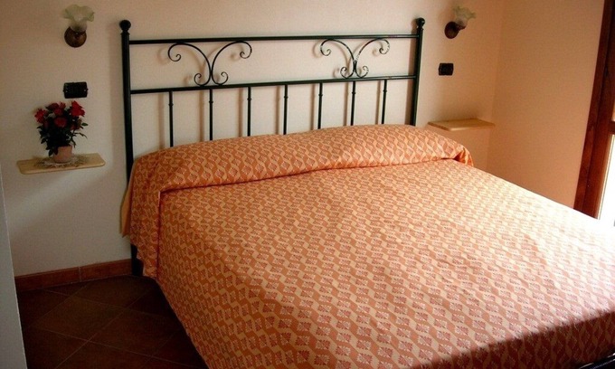 Zambrone Other | A few minutes from the sea and Tropea, small one-bedroom apartment in farmhouse residence