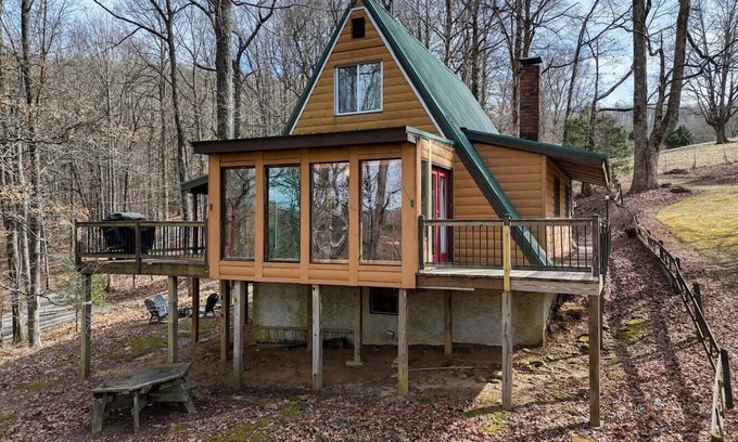 Suches Cabin | A-Frame Of Mind - Firepit - Sunroom -Washer/Dryer