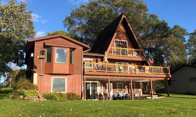 Zimmerman Cabin | A-Frame of Mind on Blue Lake with pontoon for rent